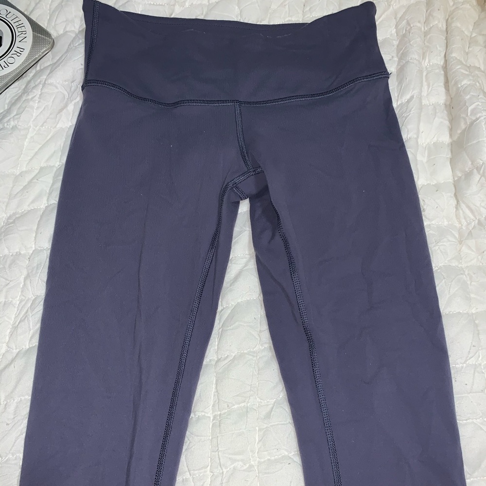 Size 4 lululemon leggings.
